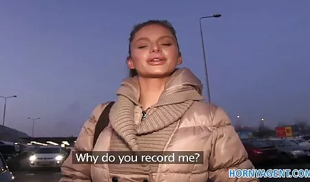 نمایش آتش سوزی بهترین فیلم های سکسی خارجی از یک بلوند جوان