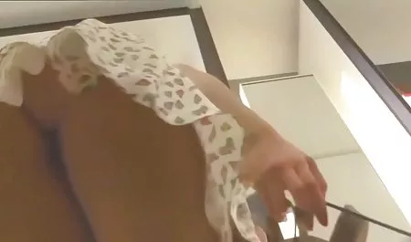 جوراب شلواری قرمزش را برداشت و لعنتی سایت بهترین سکس داد
