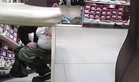 گربه بهترین فیلم سکی مودار ماساژ ویبراتور می شود